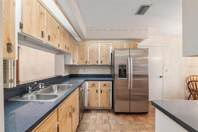 2064 SE 37TH COURT CIRCLE, Ocala, FL 34471