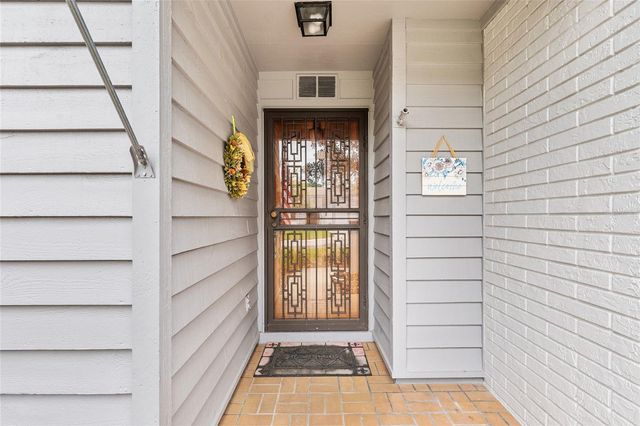 2064 SE 37TH COURT CIRCLE, Ocala, FL 34471