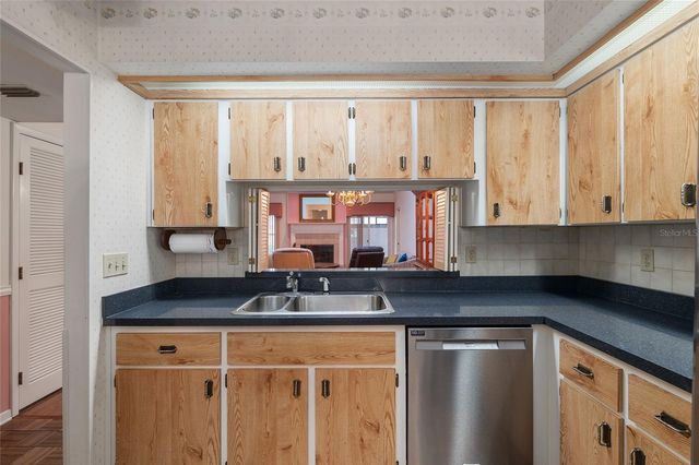 2064 SE 37TH COURT CIRCLE, Ocala, FL 34471