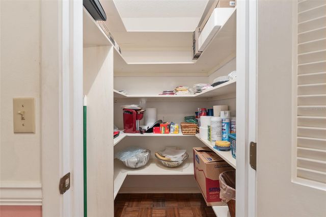 2064 SE 37TH COURT CIRCLE, Ocala, FL 34471