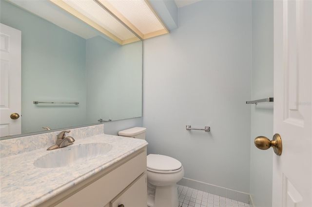 2064 SE 37TH COURT CIRCLE, Ocala, FL 34471