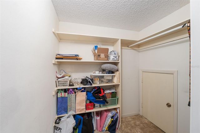 2064 SE 37TH COURT CIRCLE, Ocala, FL 34471