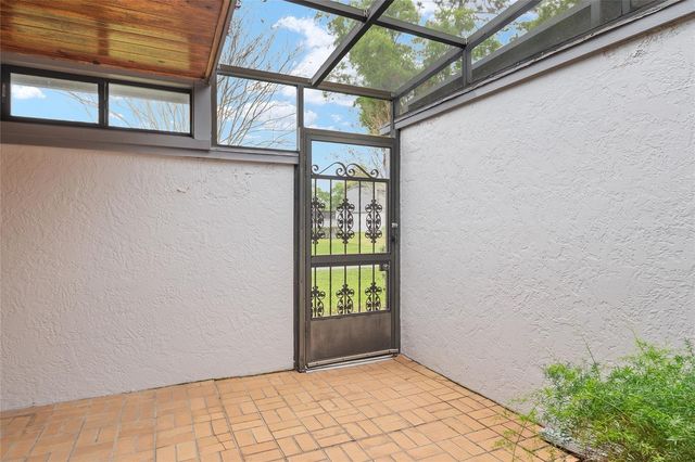 2064 SE 37TH COURT CIRCLE, Ocala, FL 34471