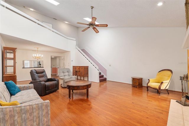 2064 SE 37TH COURT CIRCLE, Ocala, FL 34471