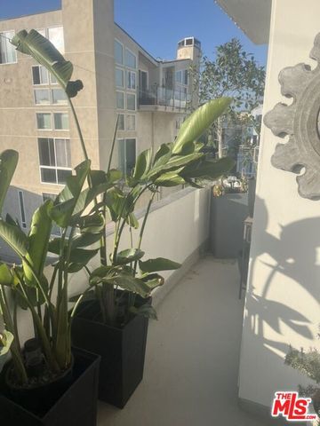 21 Via Marina 7, Marina Del Rey, CA 90292