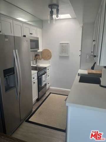 21 Via Marina 7, Marina Del Rey, CA 90292