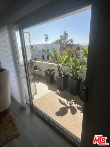 21 Via Marina 7, Marina Del Rey, CA 90292