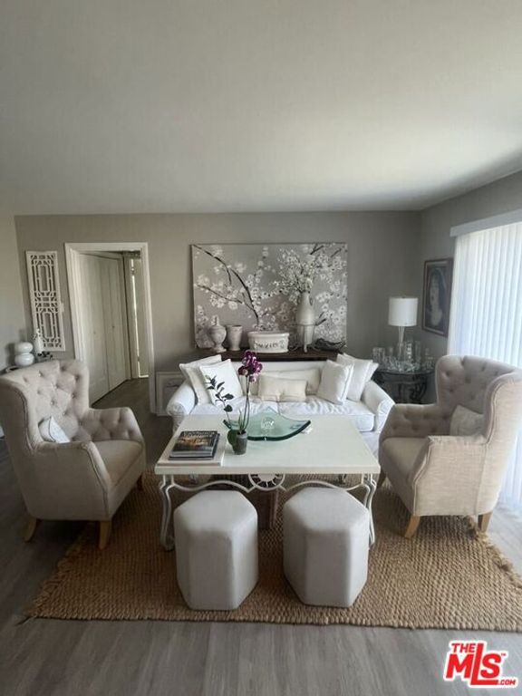 21 Via Marina 7, Marina Del Rey, CA 90292