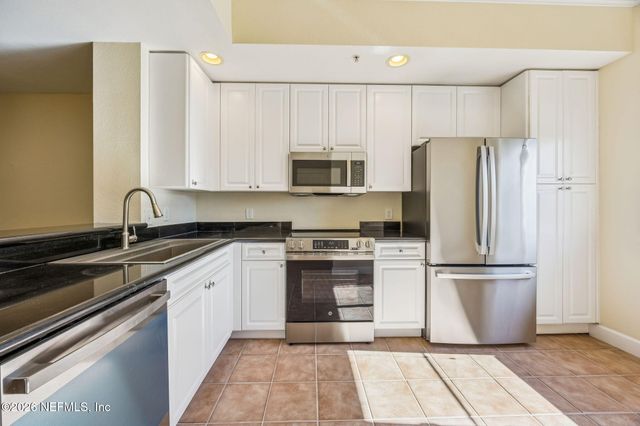 9745 TOUCHTON Road 2125, Jacksonville, FL 32246