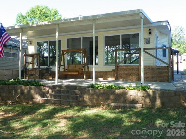 105 Dogwood Circle, New London, NC 28127