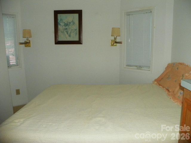 105 Dogwood Circle, New London, NC 28127