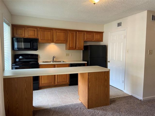 1311 Antoine Drive 180, Houston, TX 77055