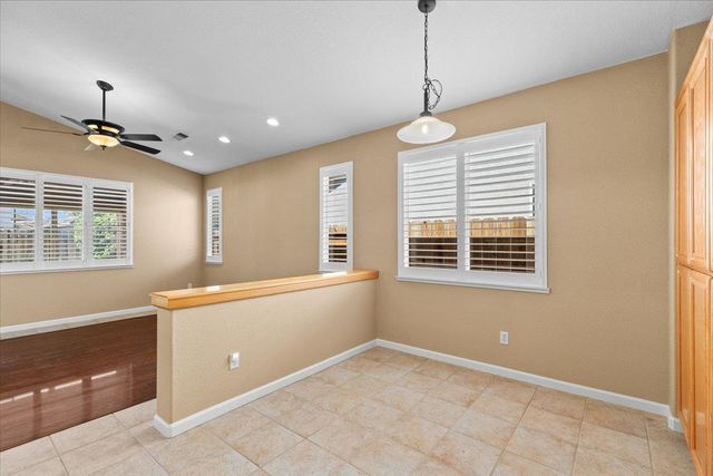 1924 Sunflower Ct, Modesto, CA 95356