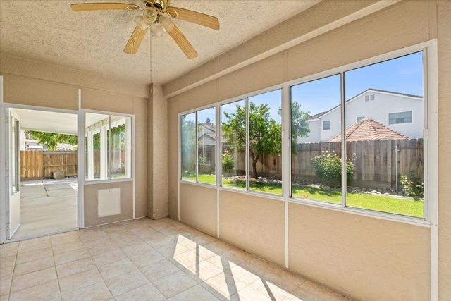1924 Sunflower Ct, Modesto, CA 95356