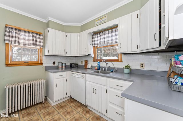 985 Hudson Avenue, Stillwater, NY 12170