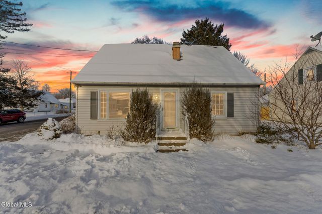 985 Hudson Avenue, Stillwater, NY 12170