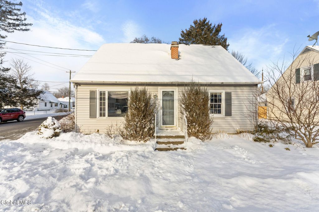 985 Hudson Avenue, Stillwater, NY 12170