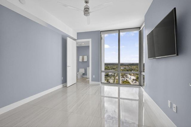 3 Water Club Way 1801, North Palm Beach, FL 33408