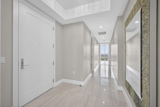 3 Water Club Way 1801, North Palm Beach, FL 33408