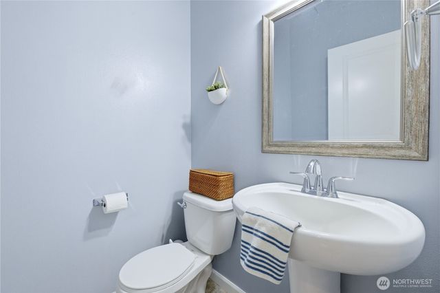 3077 Vista Verde Lane SW, Tumwater, WA 98512