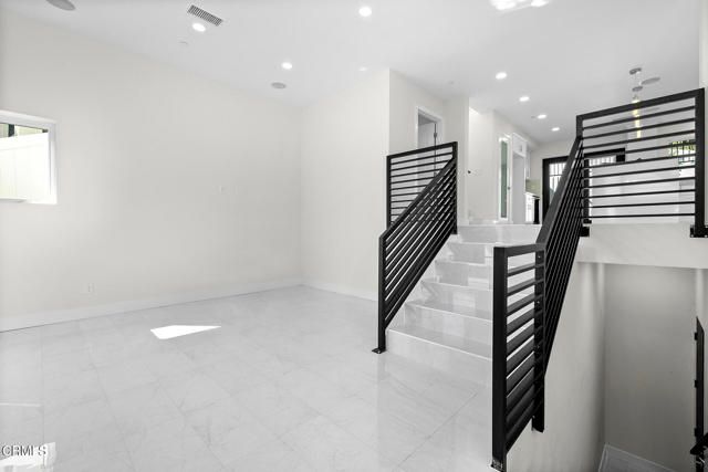 4333 Portola Avenue, Los Angeles, CA 90032