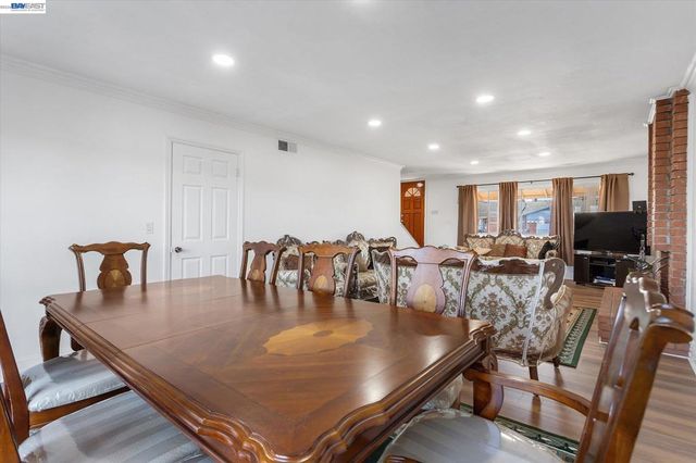 2775 Tipperary Ave, South San Francisco, CA 94080