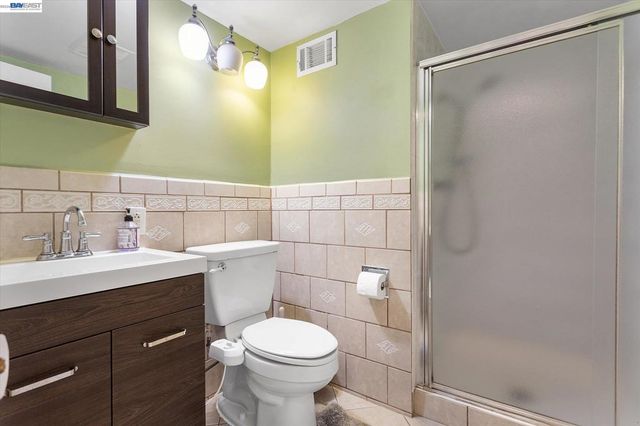 2775 Tipperary Ave, South San Francisco, CA 94080