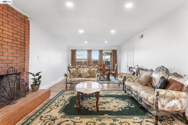 2775 Tipperary Ave, South San Francisco, CA 94080