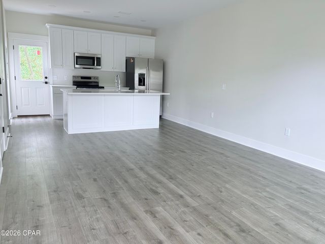 825 Grace Avenue, Panama City, FL 32401