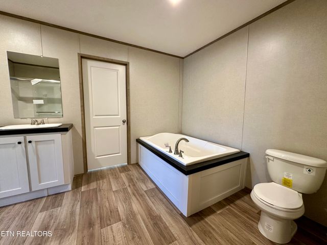 478 Skyline Drive, Harriman, TN 37748