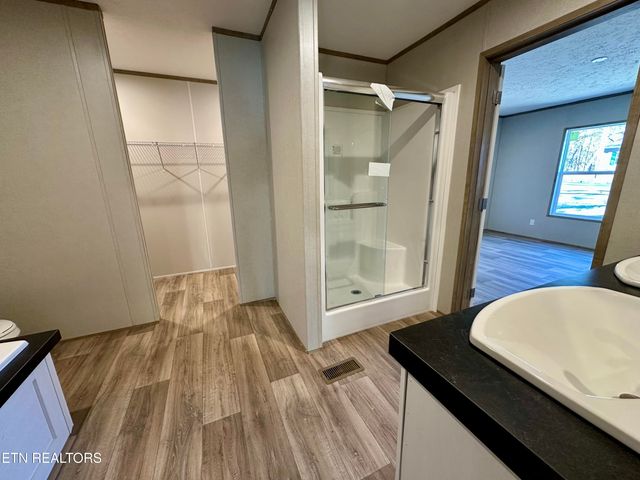 478 Skyline Drive, Harriman, TN 37748