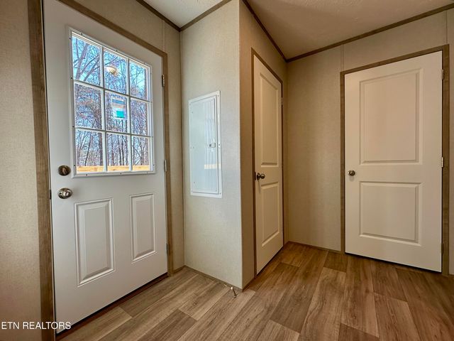 478 Skyline Drive, Harriman, TN 37748