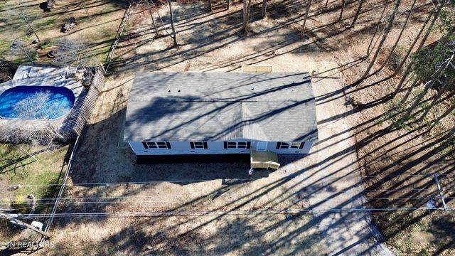 478 Skyline Drive, Harriman, TN 37748