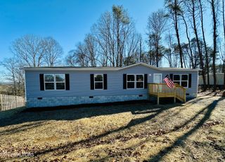 478 Skyline Drive, Harriman, TN 37748