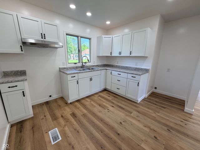 5776 E Railroad Avenue, Crawfordsville, IN 47933