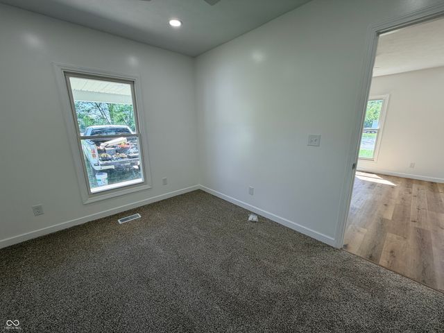 5776 E Railroad Avenue, Crawfordsville, IN 47933