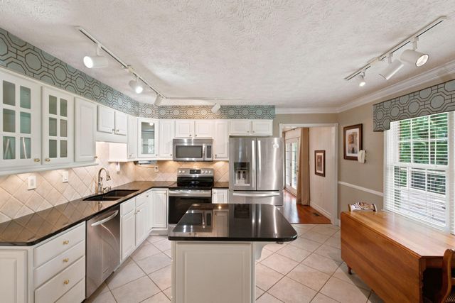 296 Elliston, Richmond, KY 40475