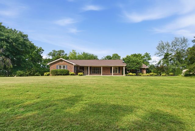 296 Elliston, Richmond, KY 40475