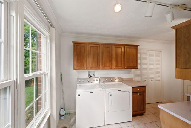 296 Elliston, Richmond, KY 40475