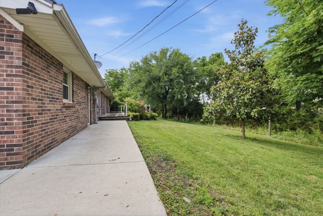 296 Elliston, Richmond, KY 40475