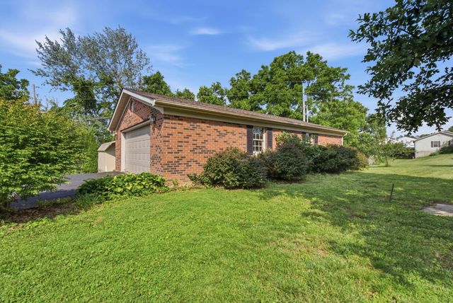 296 Elliston, Richmond, KY 40475