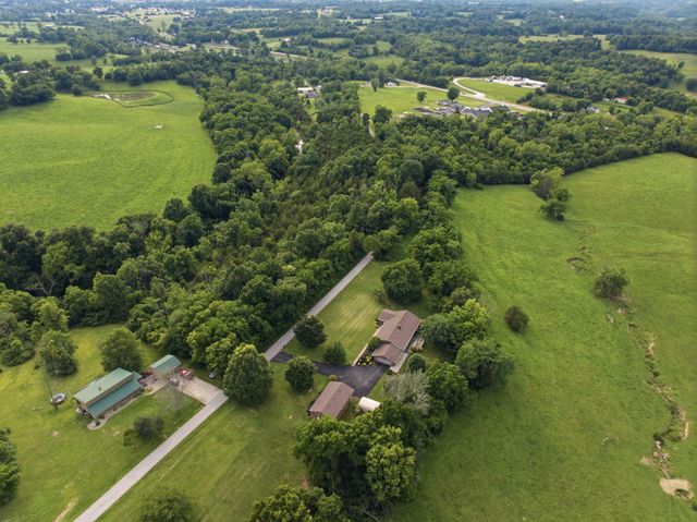296 Elliston, Richmond, KY 40475