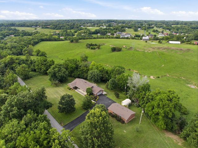 296 Elliston, Richmond, KY 40475