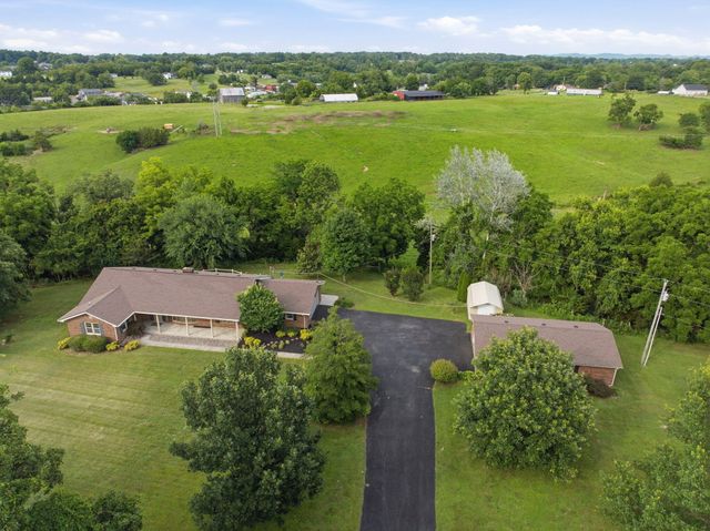 296 Elliston, Richmond, KY 40475