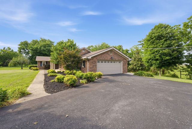 296 Elliston, Richmond, KY 40475