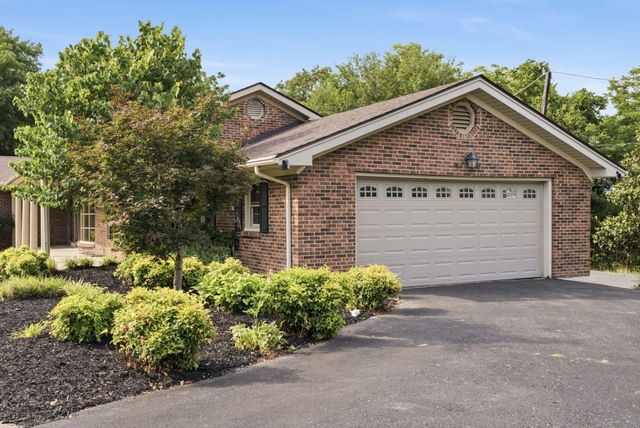 296 Elliston, Richmond, KY 40475