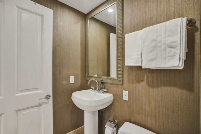 17875 Collins Avenue Apt 3103, Sunny Isles Beach, FL 33160