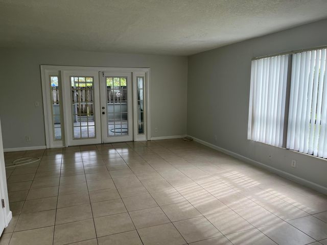 796 HILL Drive A, West Palm Beach, FL 33415