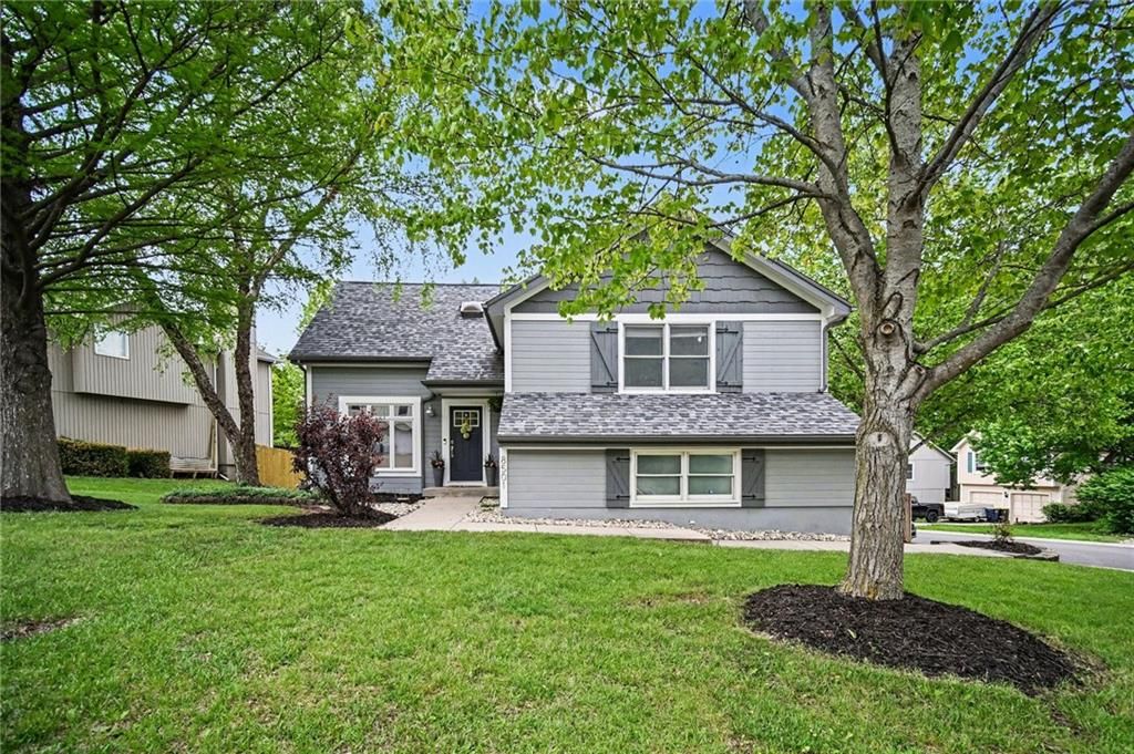 8501 N McDonald Avenue, Kansas City, MO 64153