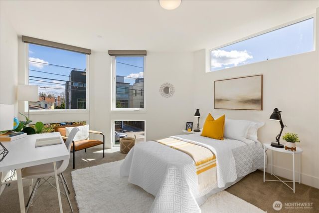 721 24th Avenue S, Seattle, WA 98144